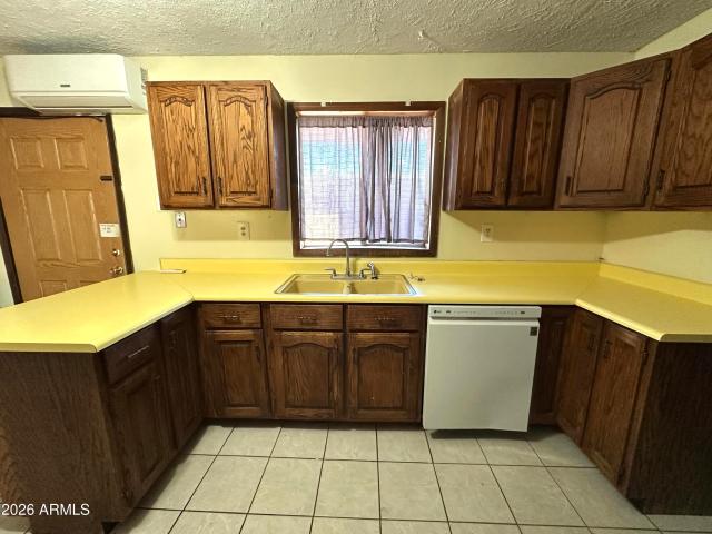 House for sale in Branaman, Kearny