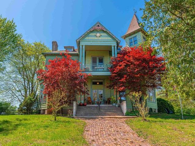 House for sale in Petersburg, Illinois