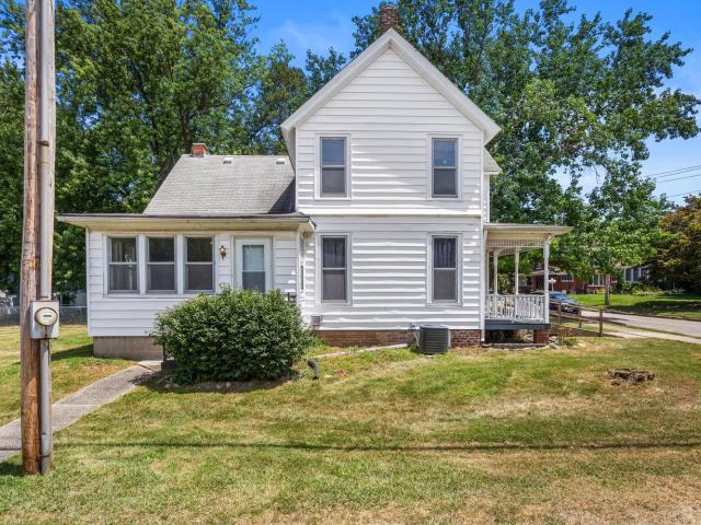 House for sale in Farmer City, Illinois