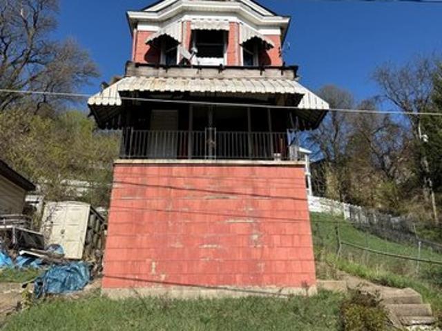 House for sale in Wheeling, West Virginia