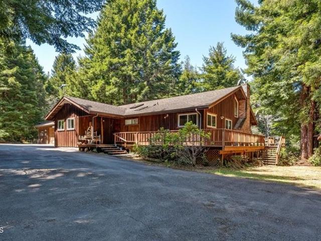 House for sale in Fort Bragg, California