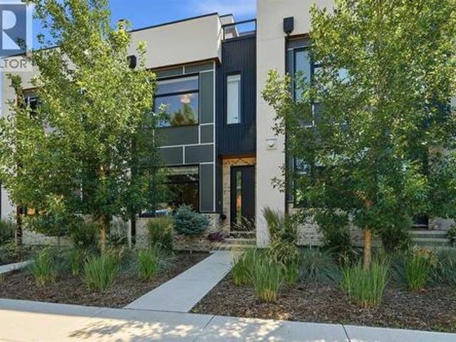 Townhouse for sale in Northwest, Alberta