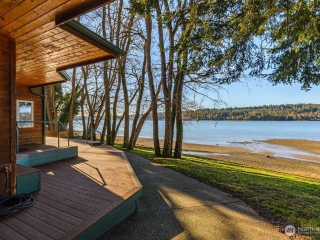 House for sale in Allyn, Washington