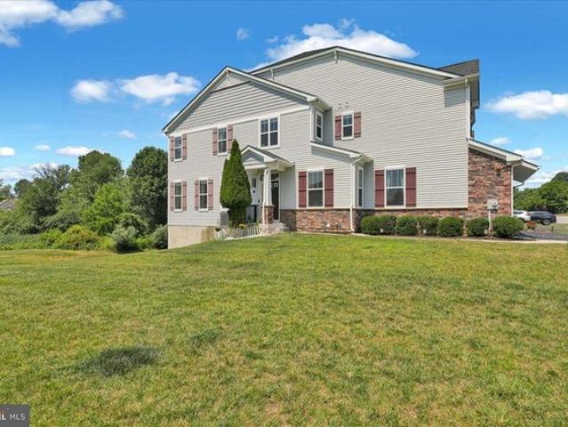 Townhouse for sale in Chester, Pennsylvania