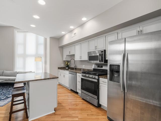 Condo for sale in Lake View Township, Chicago