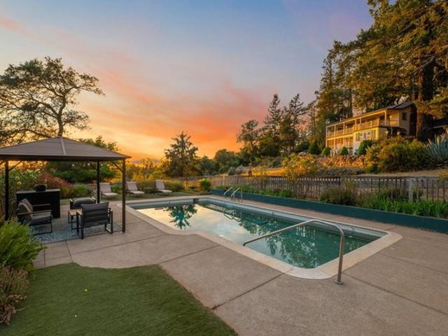 House for sale in Glen Ellen, California