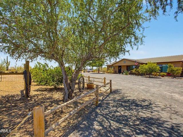 House for sale in Surprise, Arizona