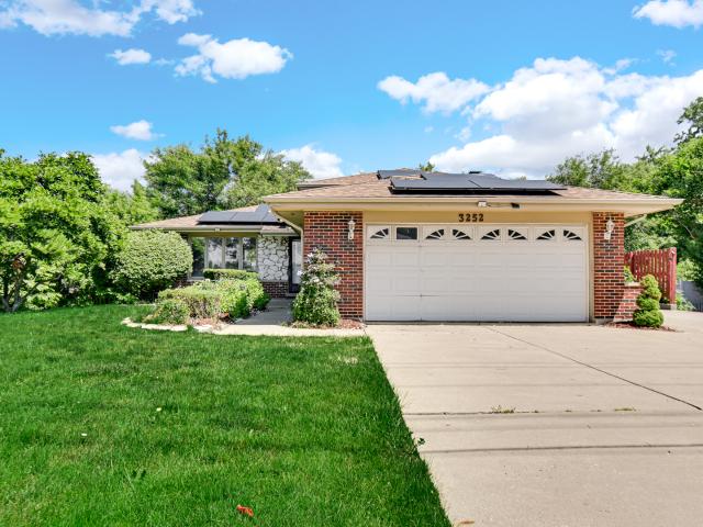 House for sale in Woodridge, Illinois