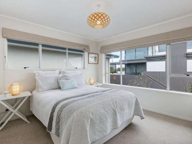Townhouse for sale in Orewa