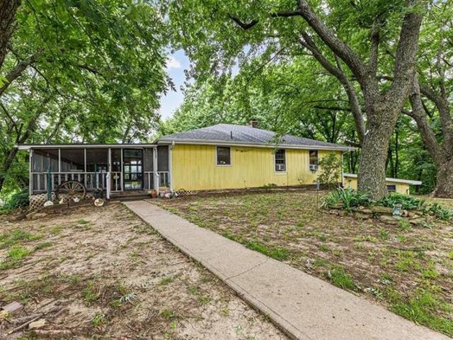 House for sale in Buchanan, Missouri