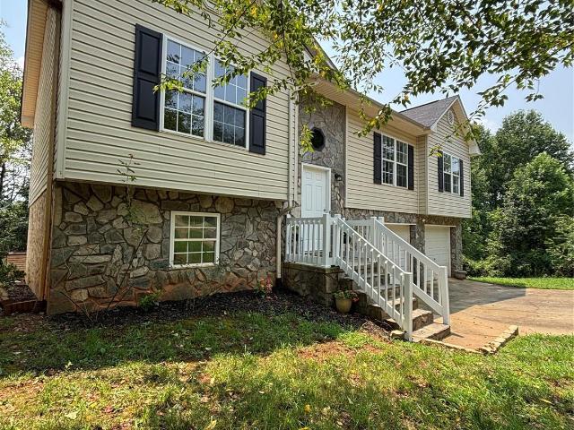 House for sale in Lenoir, North Carolina