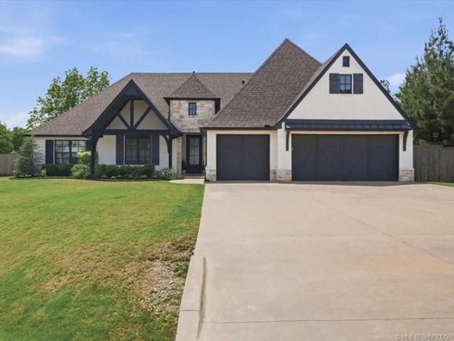 House for sale in Jenks, Oklahoma