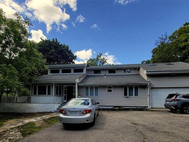 House for sale in Cortlandt Manor, New York