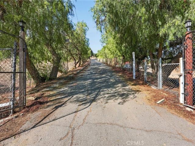 House for sale in Walnut Square Apartments, Simi Valley