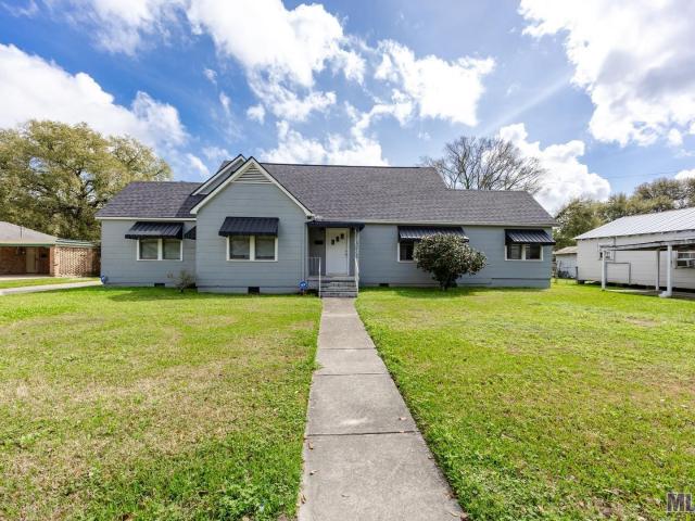House for sale in White Castle, Louisiana