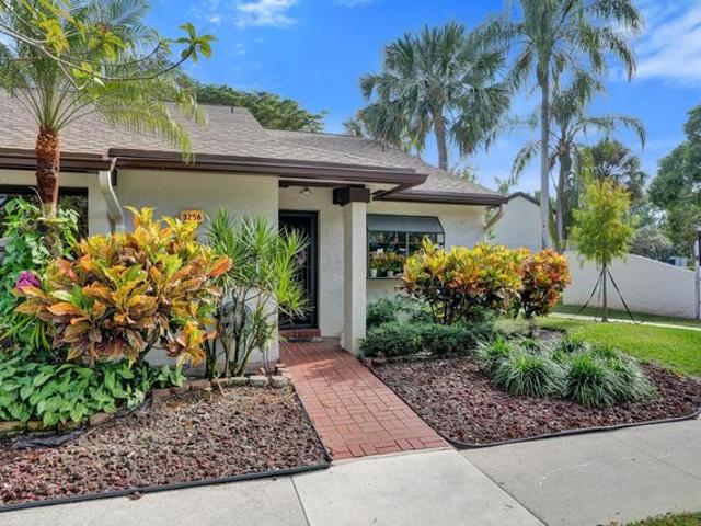 Condo for sale in Coconut Creek, Florida