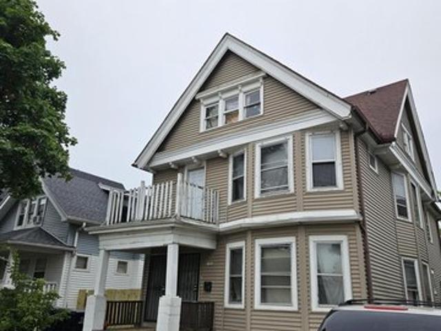 House for sale in Milwaukee, Wisconsin