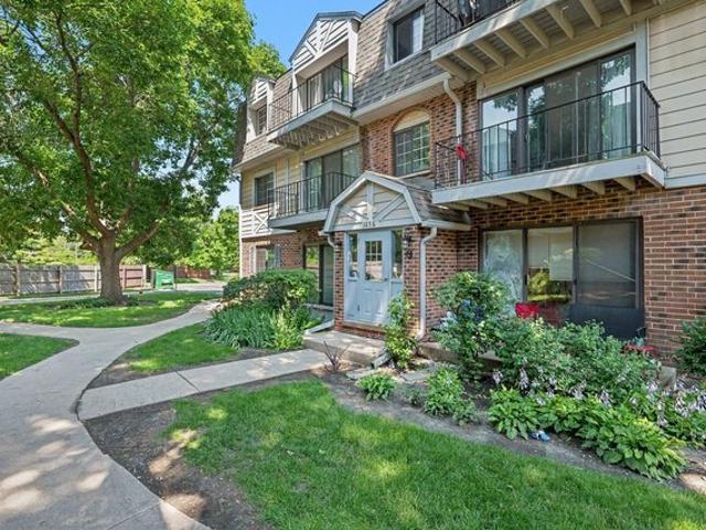 Condo for sale in Northbrook, Illinois