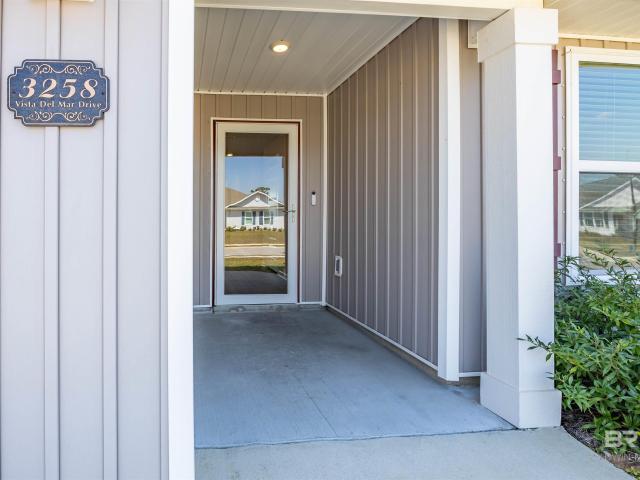 House for sale in Lillian, Alabama