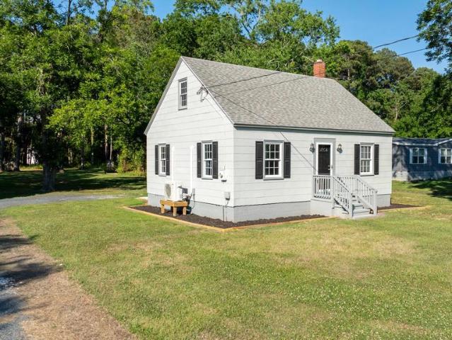 House for sale in Crisfield, Maryland