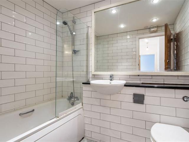 Apartment for sale in Bluebell, North Tipperary