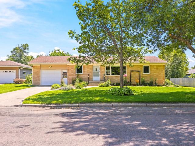 House for sale in Buffalo Lake, Minnesota