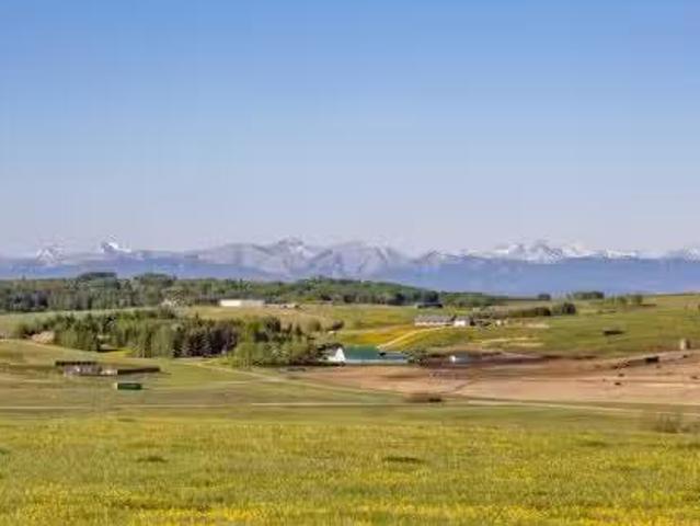 House for sale in Alberta
