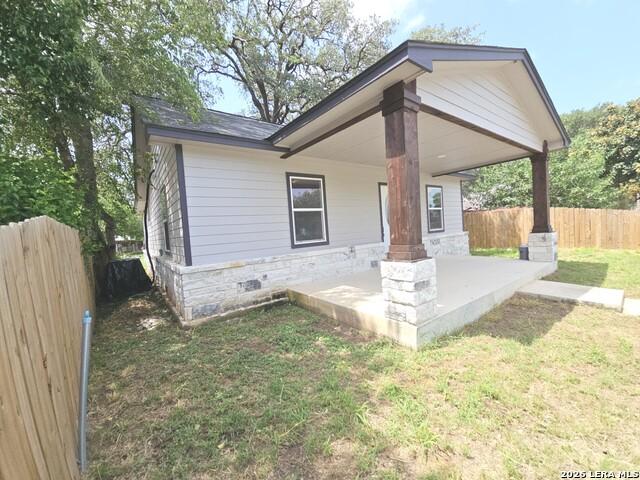 House for sale in Poteet, Texas