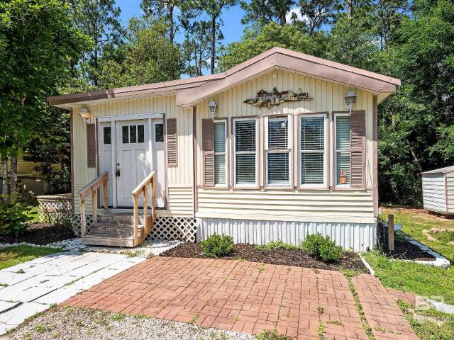 House for sale in Lillian, Alabama