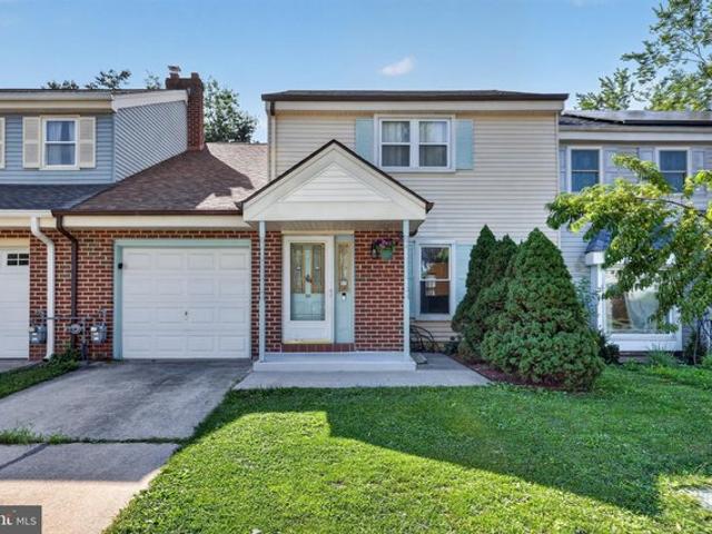 Townhouse for sale in Mount Laurel, New Jersey