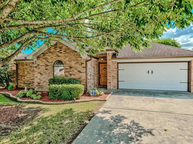 House for sale in Port Neches, Jefferson County