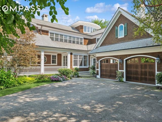 House for sale in Wilmette, Illinois