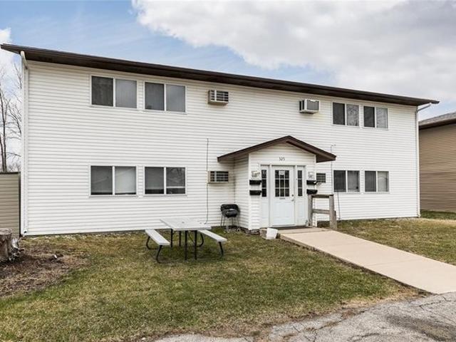 House for sale in Linn, Iowa