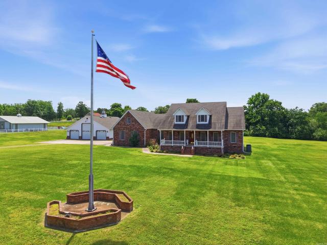 House for sale in Ark