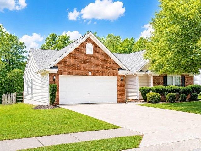 House for sale in Mount Holly, North Carolina