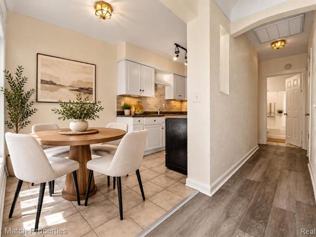 House for sale in Glenwood Estates, Pontiac