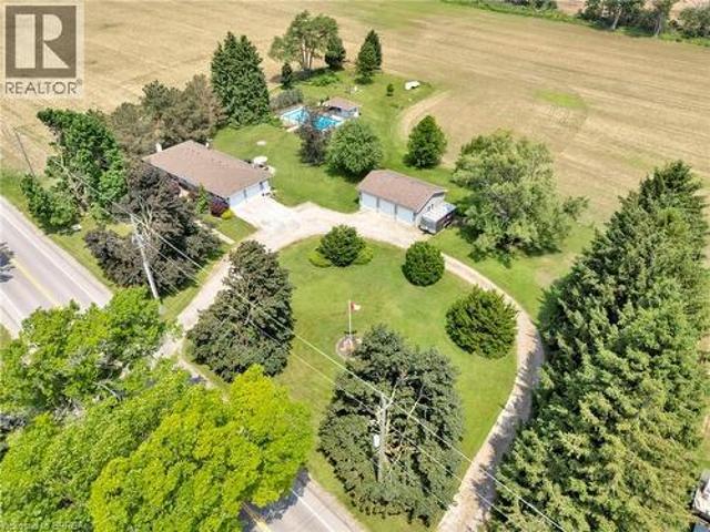 House for sale in Mount Pleasant, Southwestern Ontario