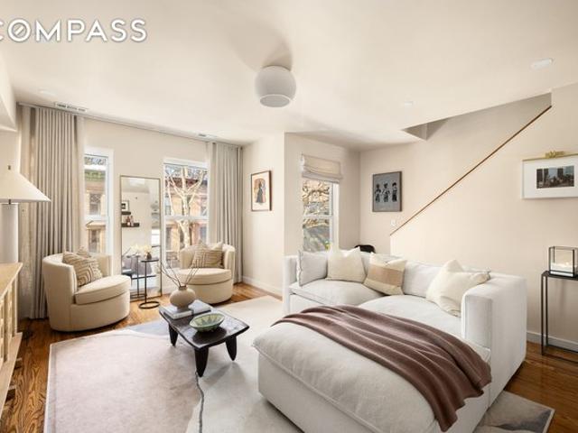 Condo for sale in Arverne, New York