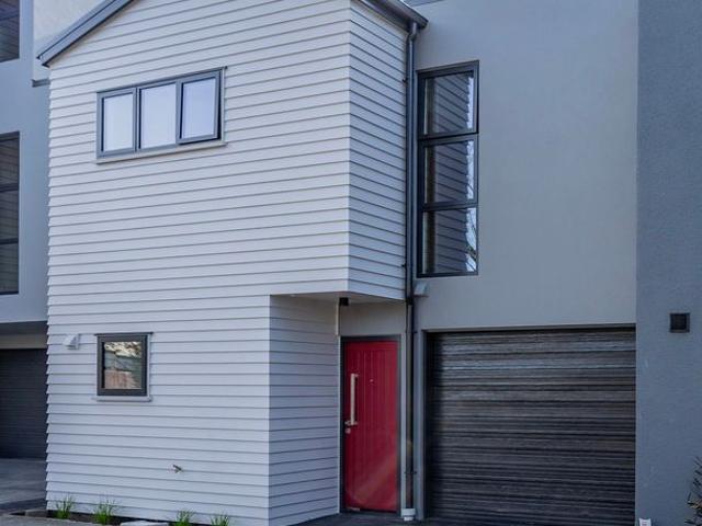 House for rent in Addington, Canterbury