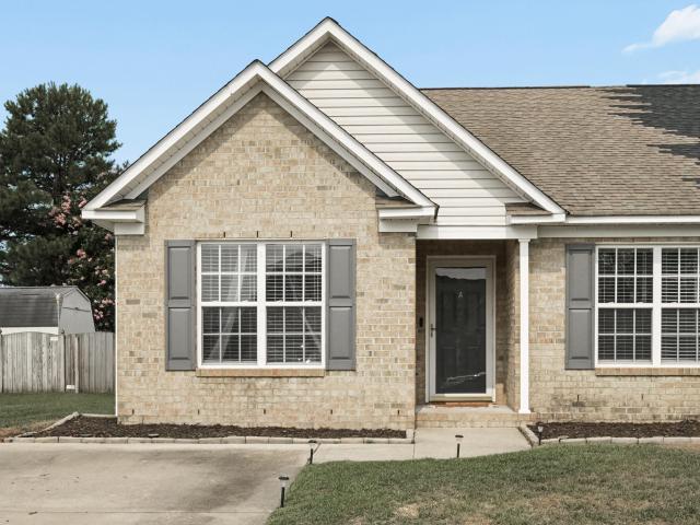 Townhouse for sale in Winterville, North Carolina