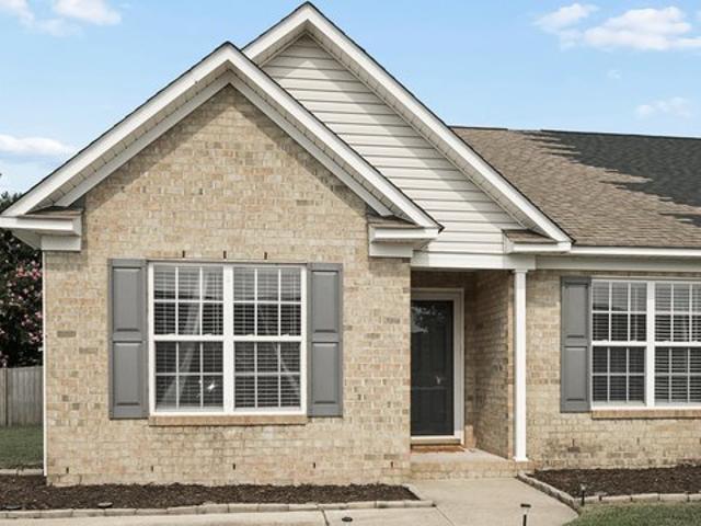 Townhouse for sale in Winterville, North Carolina