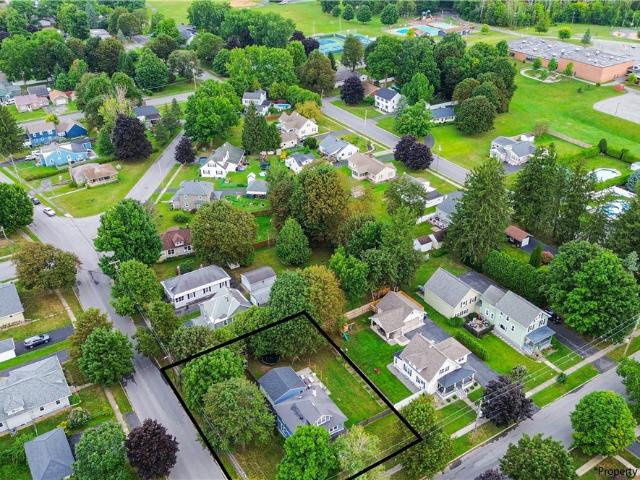 House for sale in Oneida, New York
