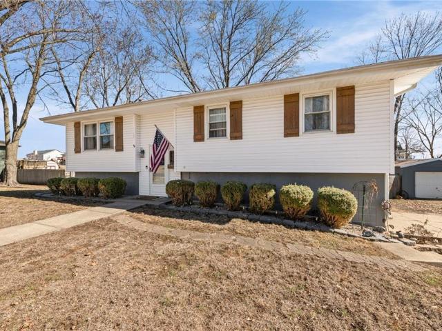 House for sale in Gower, Missouri