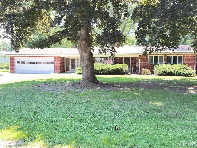 House for sale in Niagara, New York