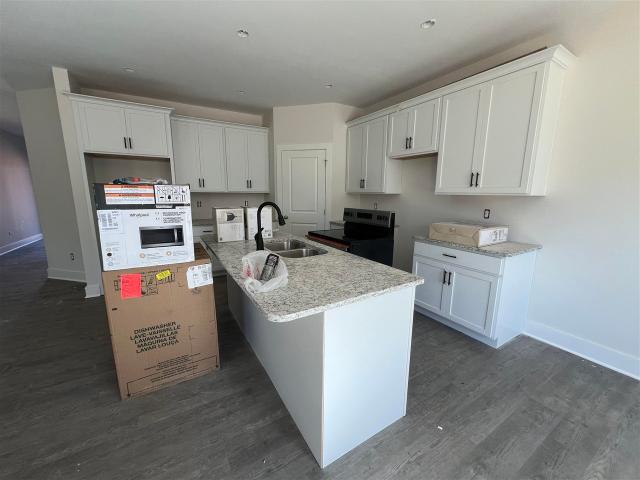 House for sale in Scottsville, Allen County