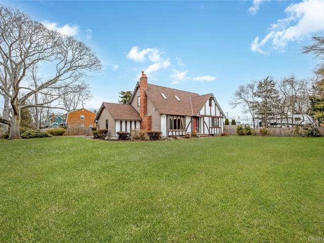House for sale in Centereach, New York
