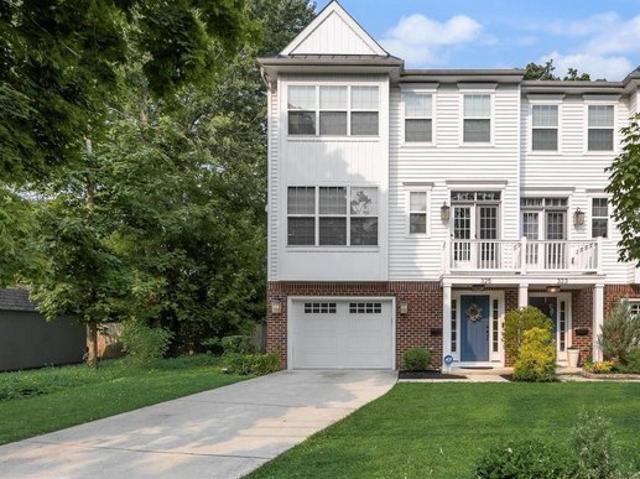 Townhouse for sale in Moorestown, New Jersey