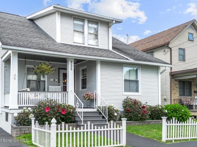 House for sale in Blakely, Pennsylvania