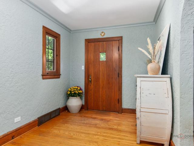House for sale in Highland Park, Lake County