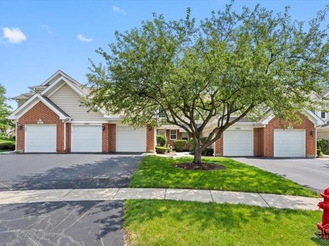 Townhouse for sale in Schaumburg, Illinois